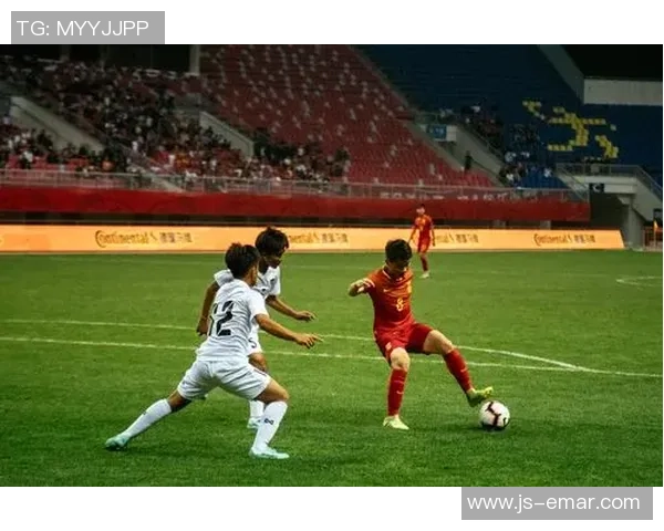 周帆足球：探索中国足球的未来与发展之路，助力青少年成长与梦想实现