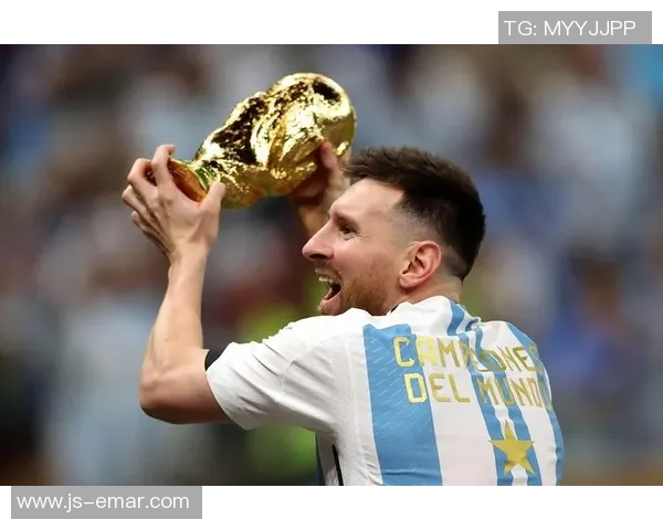 缘来足球：探索足球背后的故事与情感，感受每一次进球的心跳与梦想