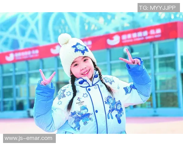 足球小童的梦想之路从绿茵场到世界舞台的成长故事